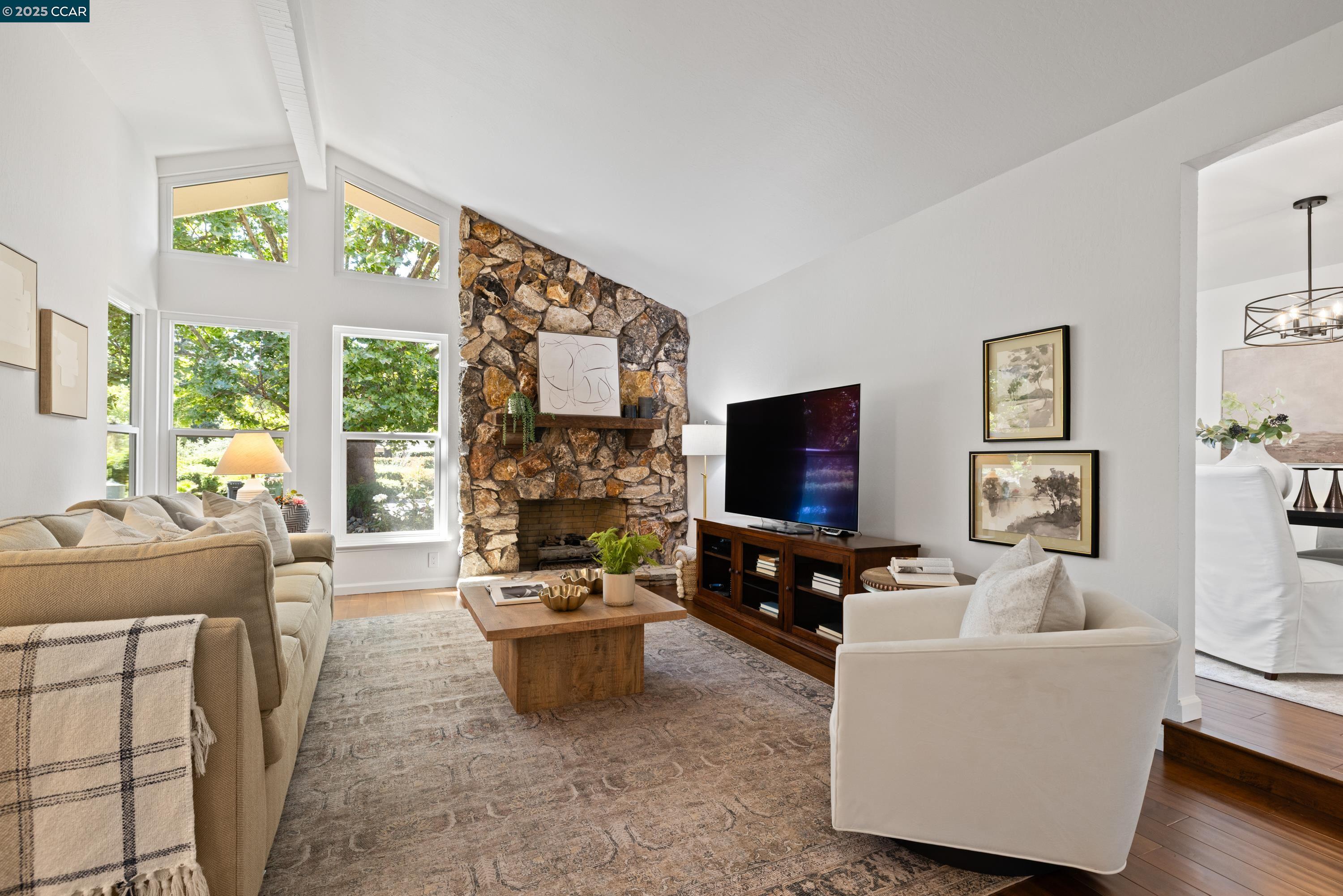 558 Freitas Road