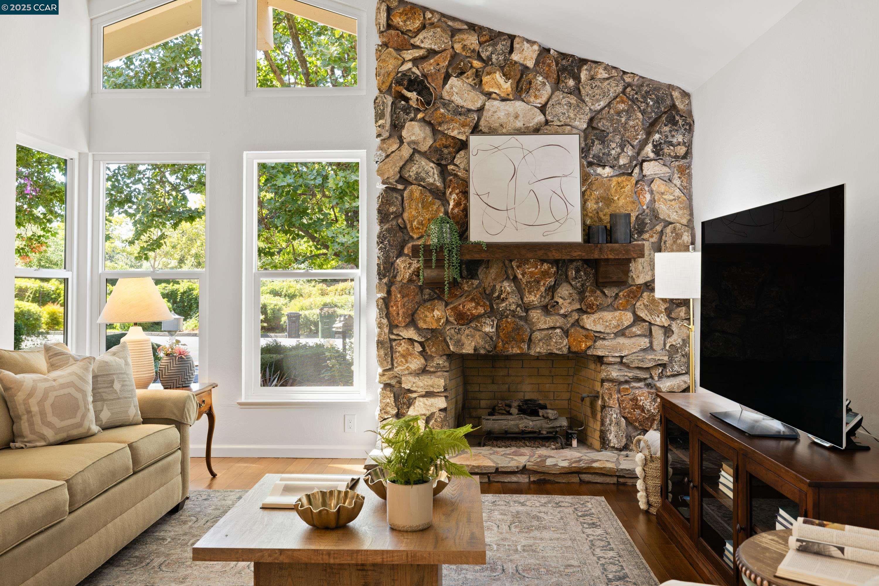 558 Freitas Road