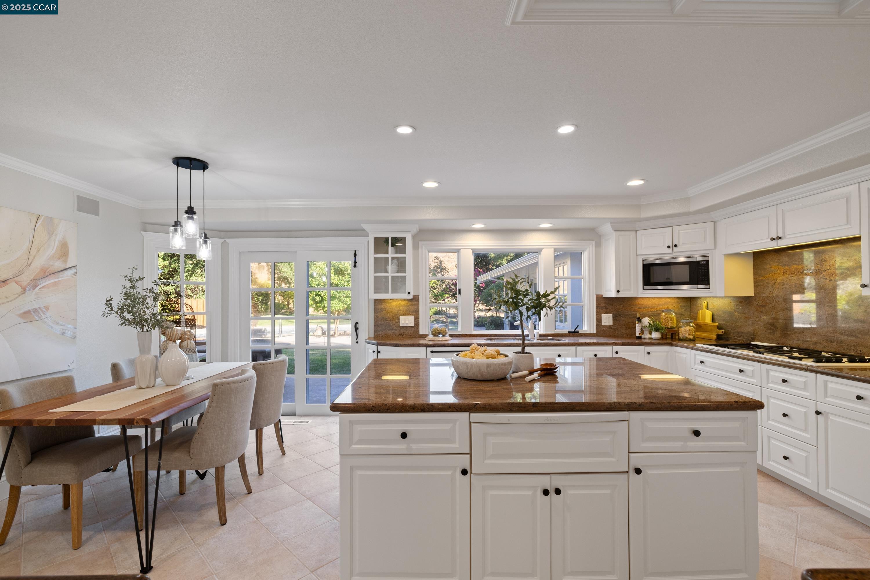 2740 Mossy Oak Drive