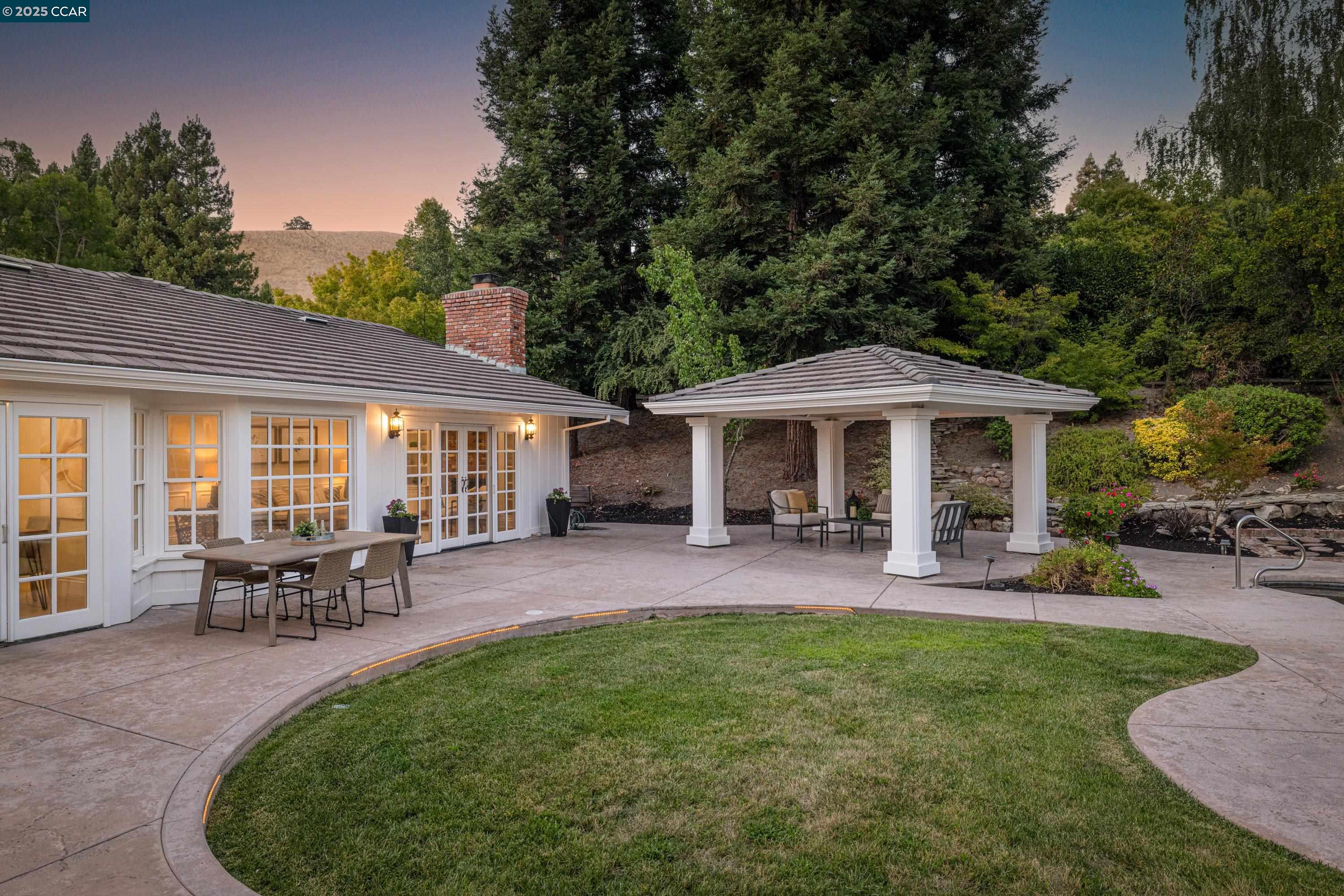 2740 Mossy Oak Drive