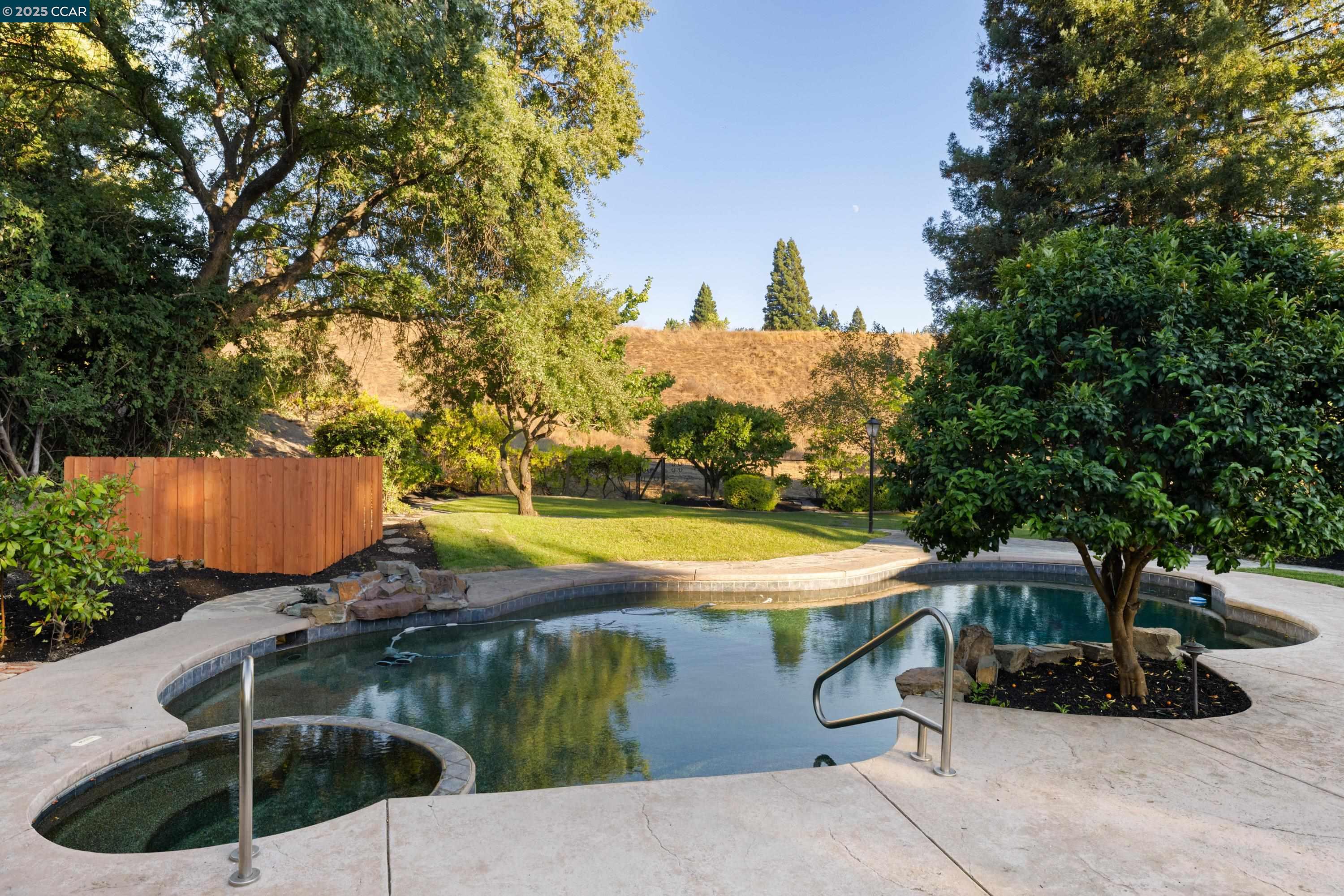 2740 Mossy Oak Drive