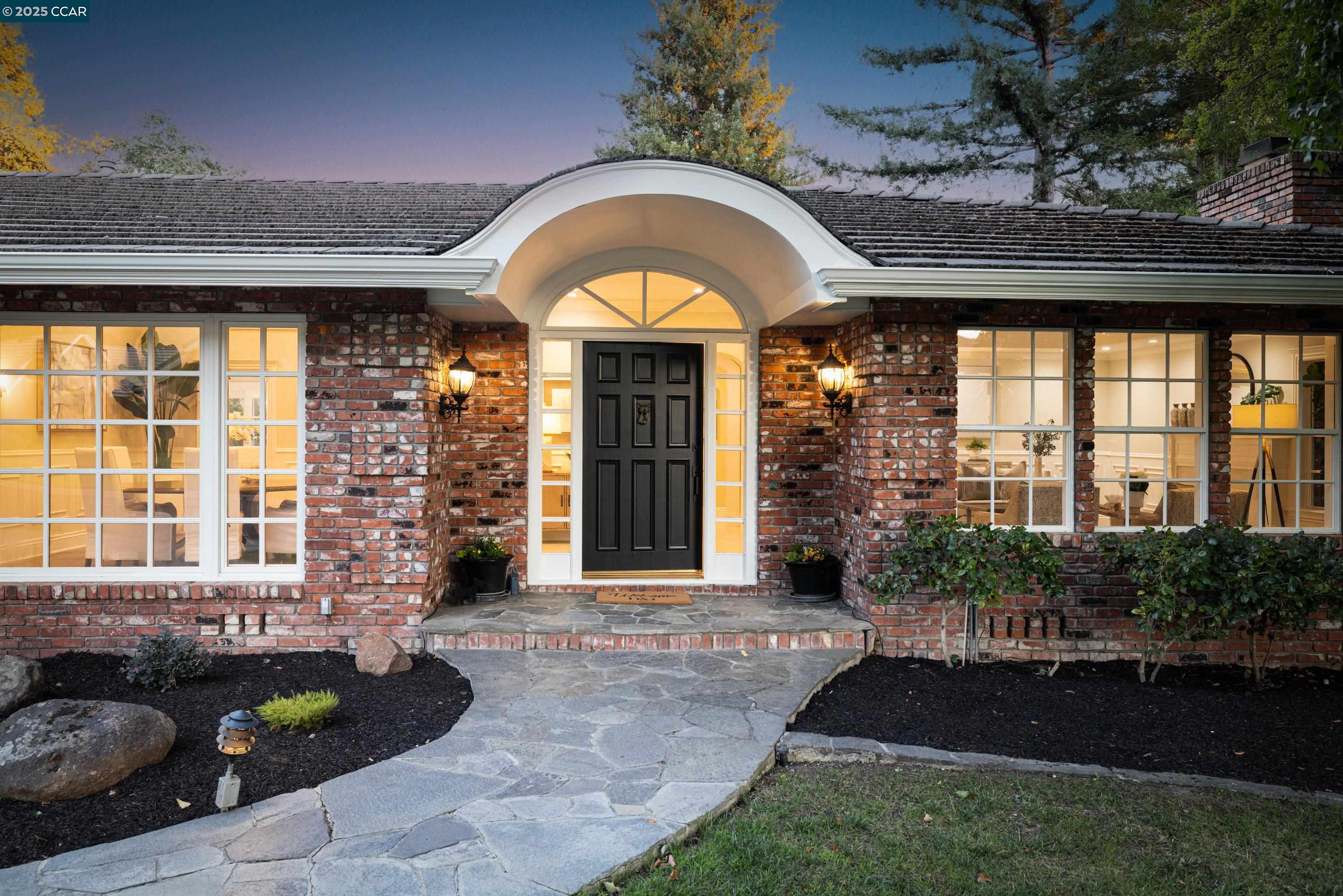 2740 Mossy Oak Drive