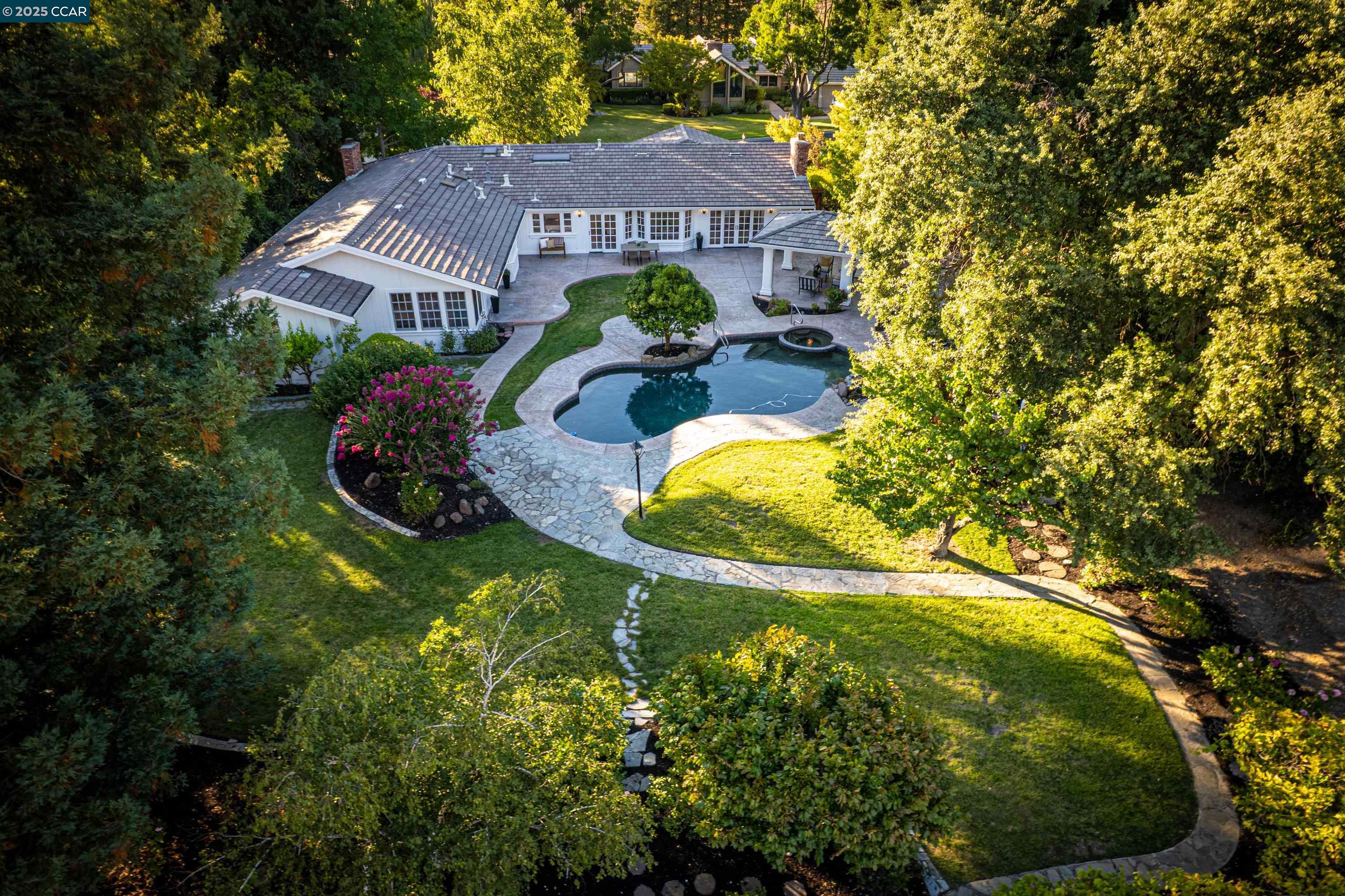 2740 Mossy Oak Drive