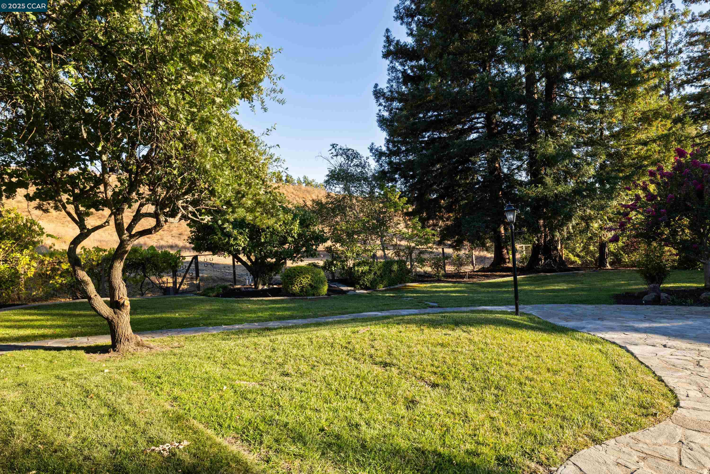 2740 Mossy Oak Drive