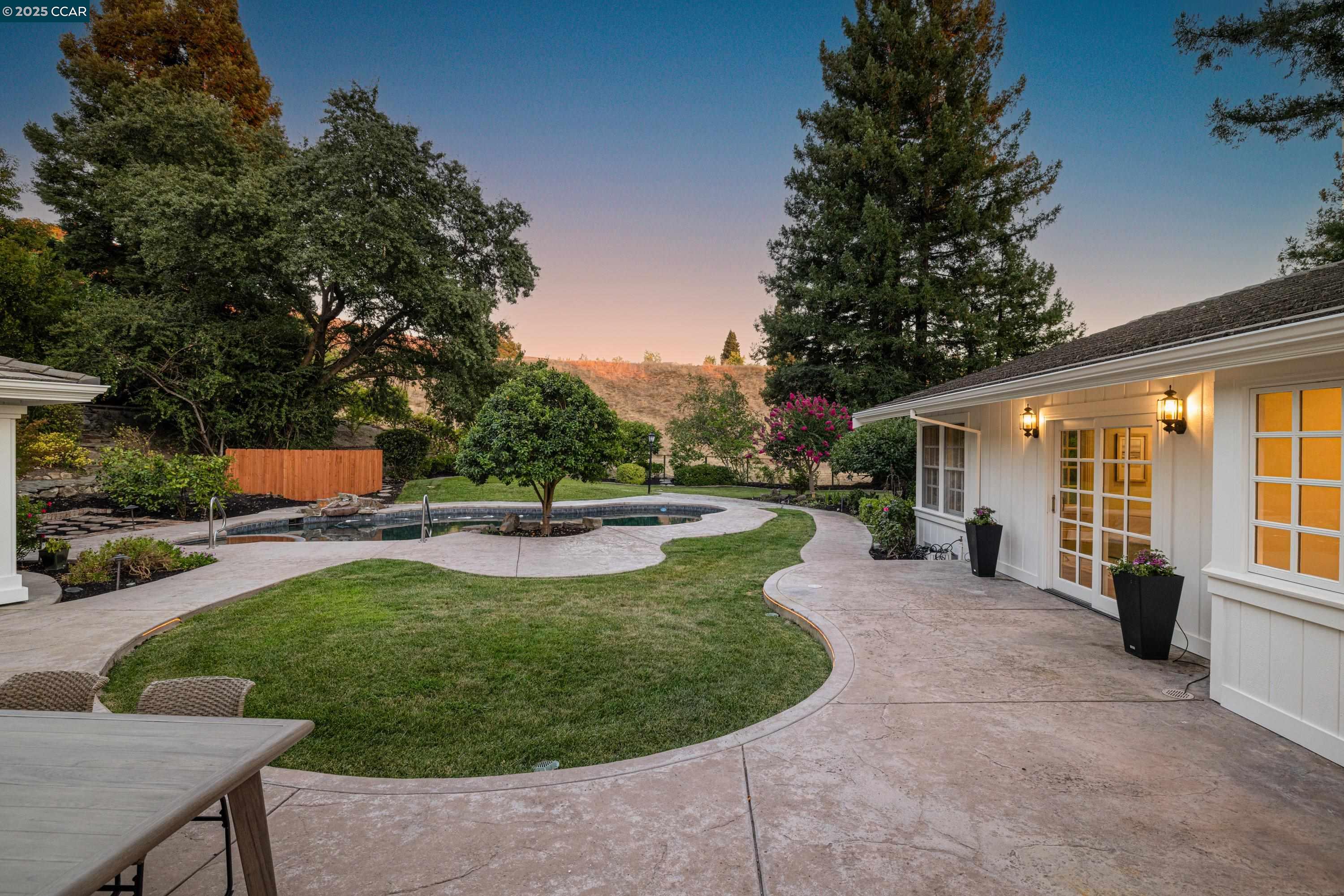 2740 Mossy Oak Drive