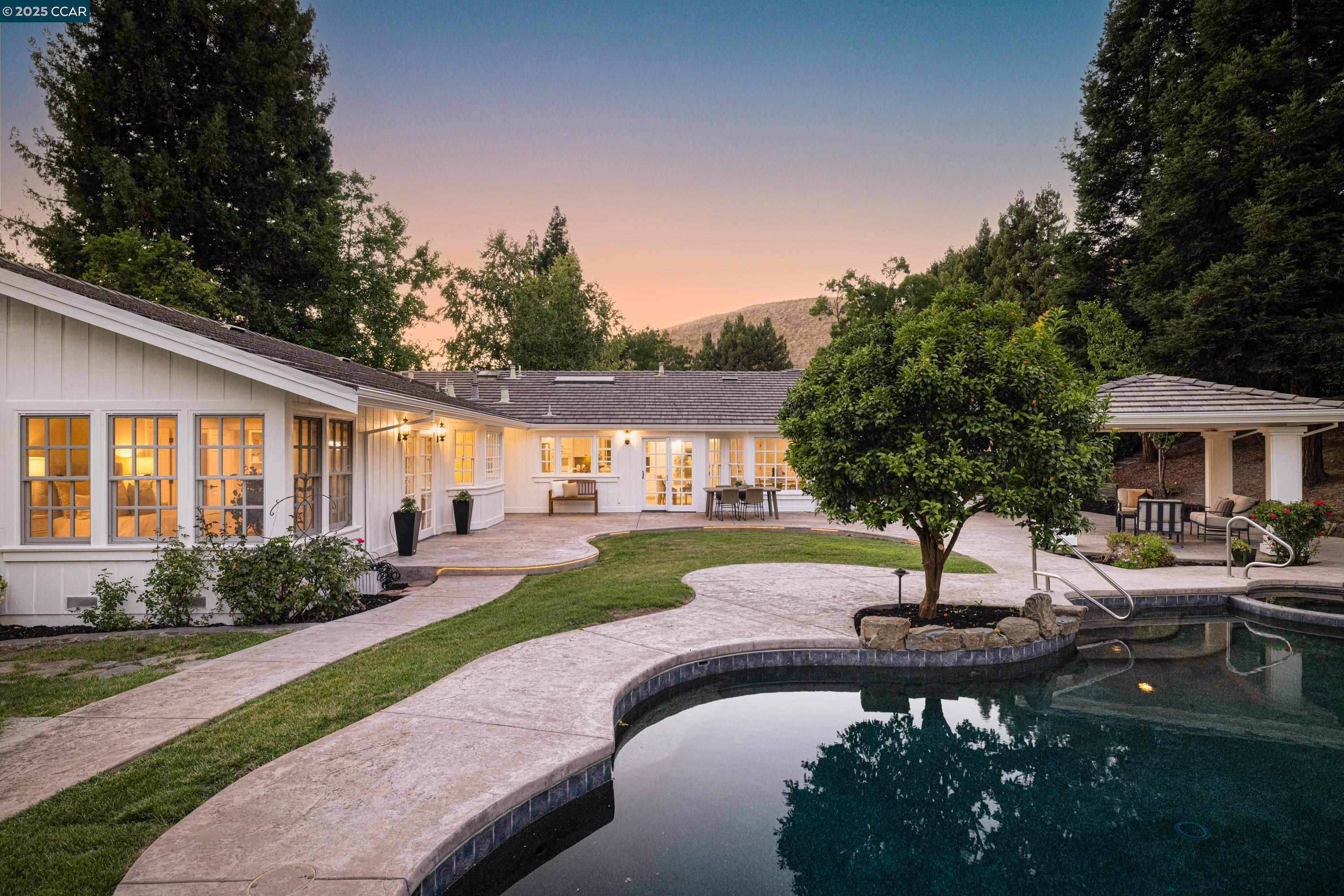 2740 Mossy Oak Drive