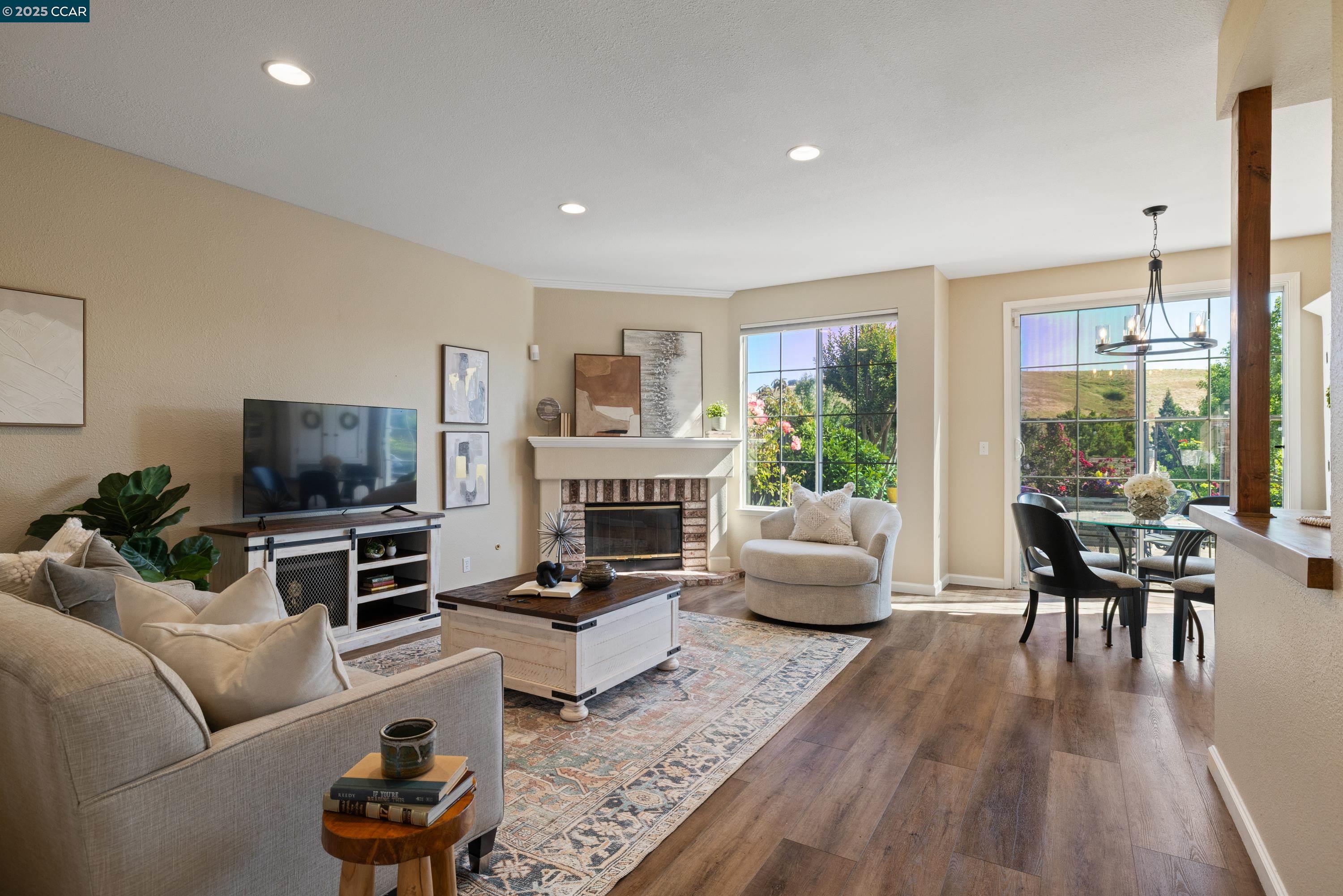 315 Glasgow Circle