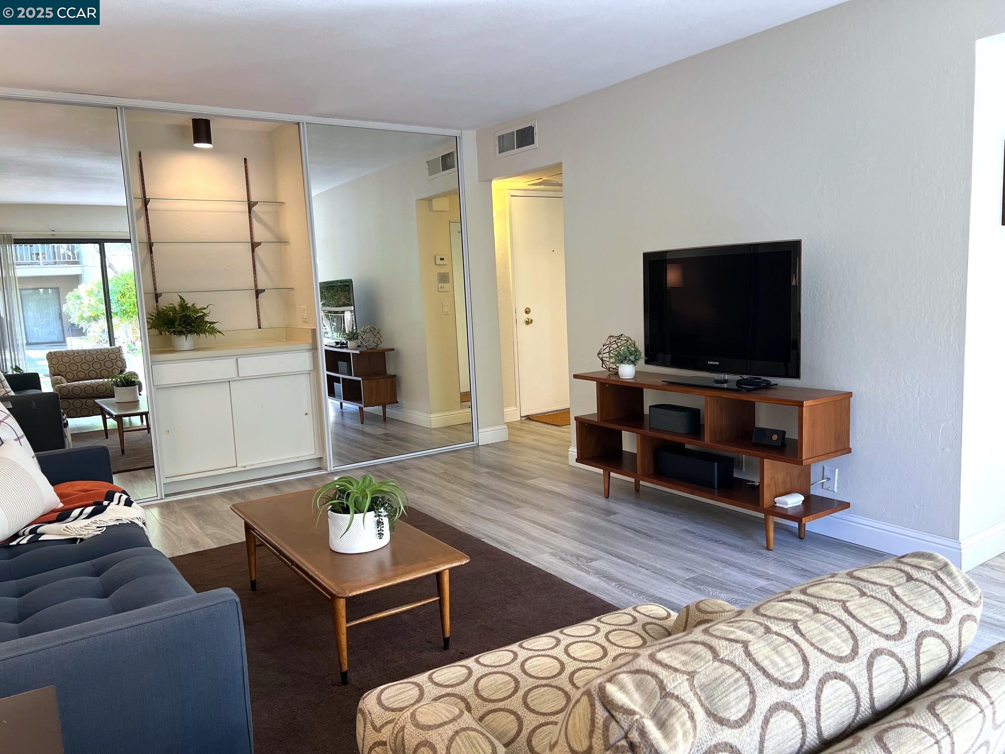 310 N Civic Dr # 202