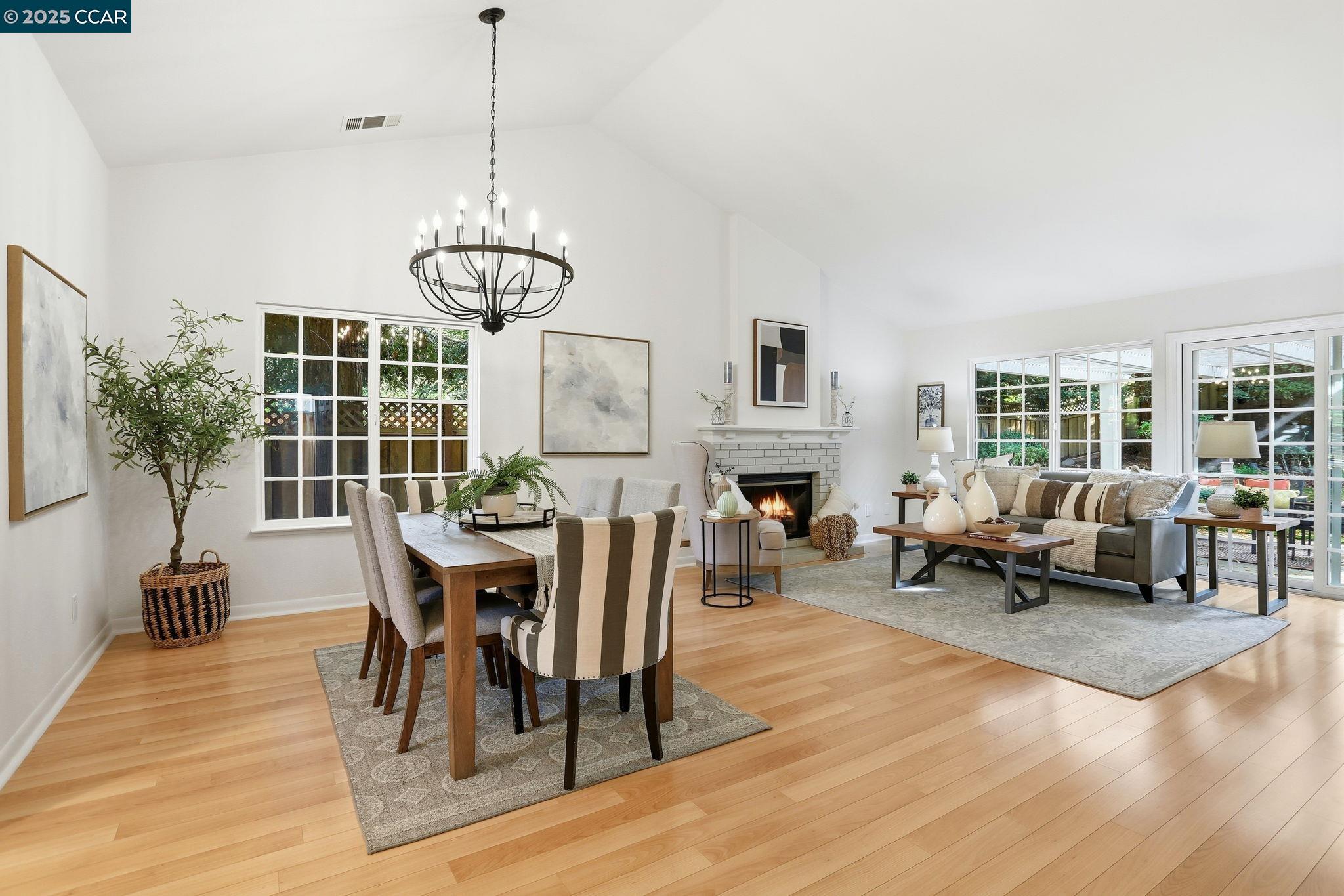 15 Chardonnay Ct