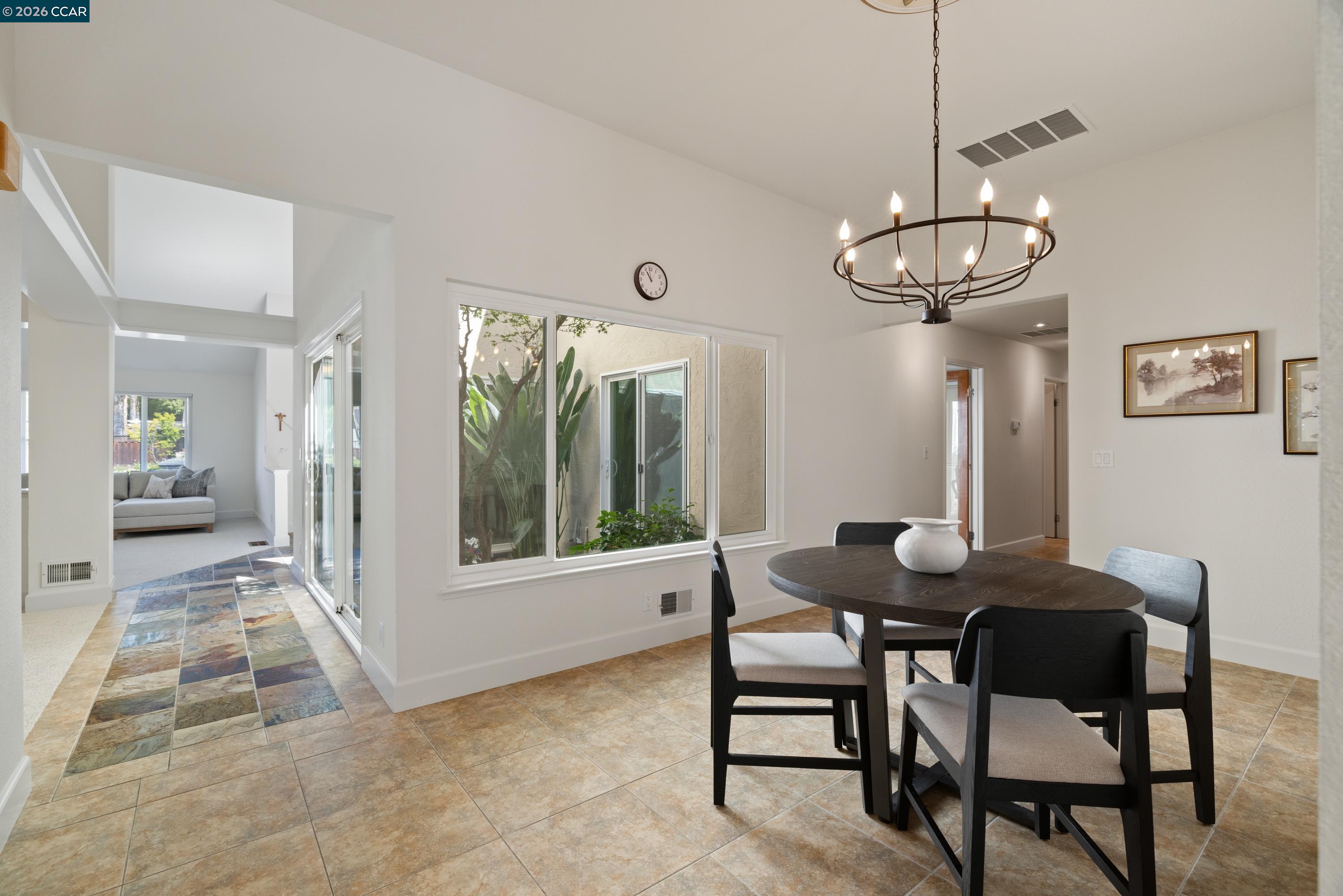 87 Lone Pine Court