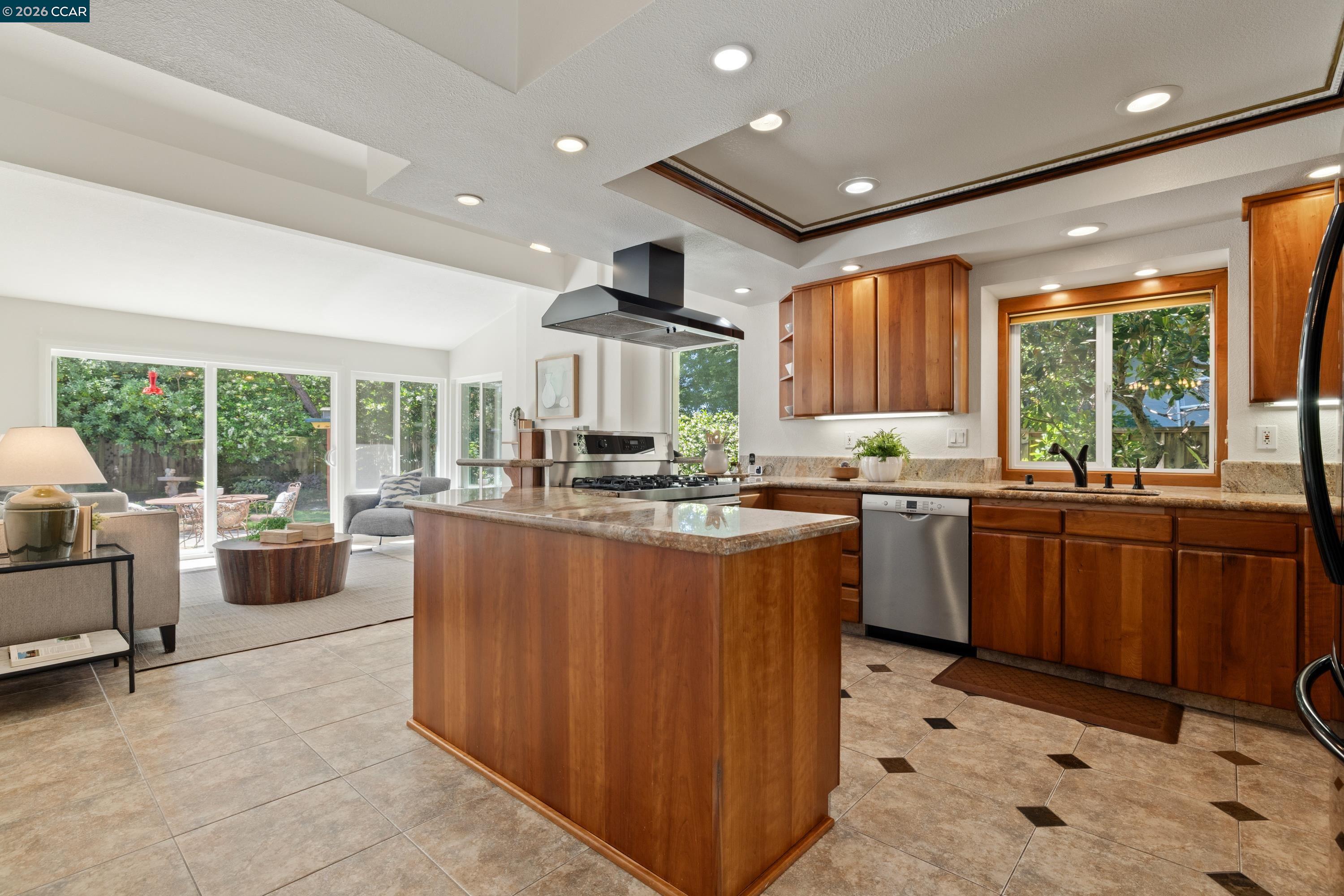87 Lone Pine Court