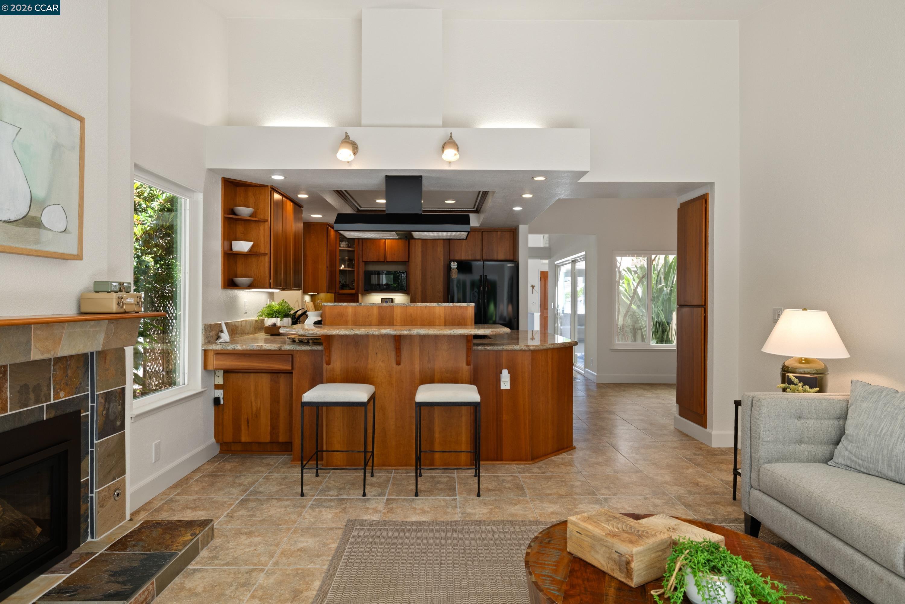 87 Lone Pine Court