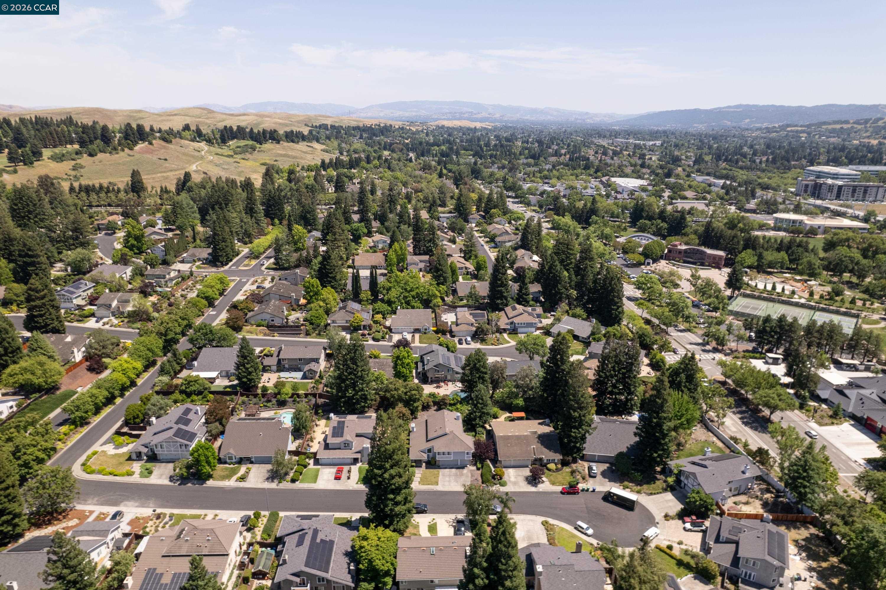 87 Lone Pine Court
