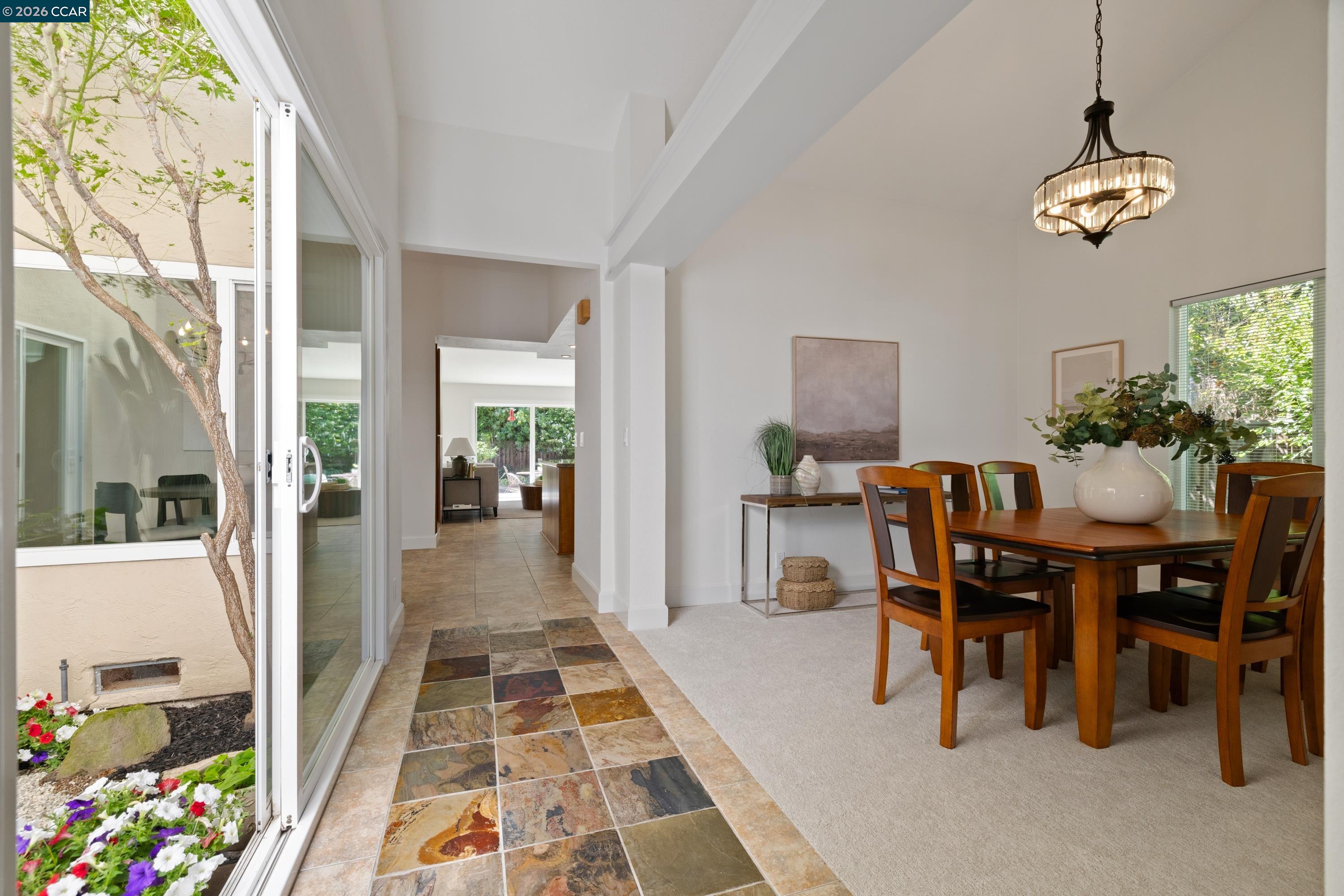87 Lone Pine Court