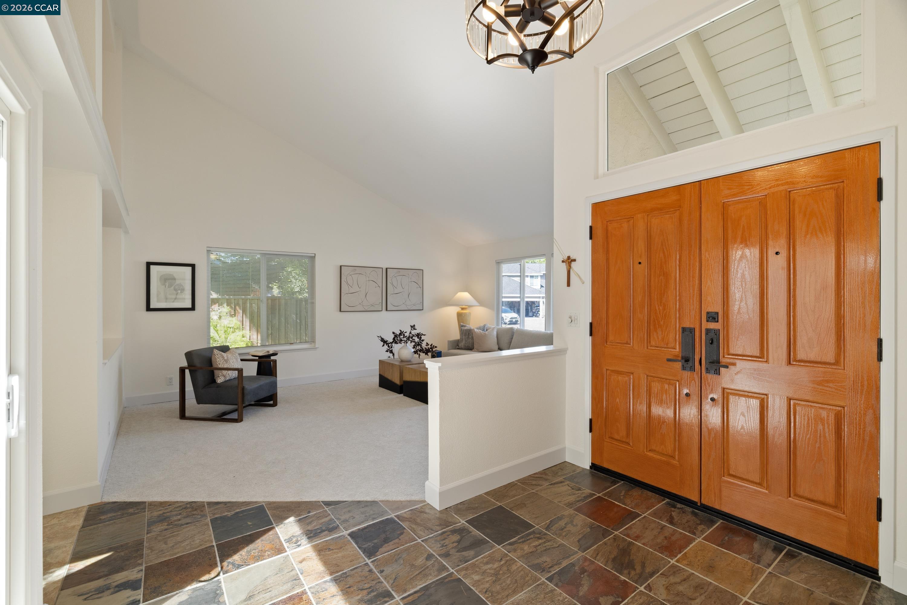 87 Lone Pine Court