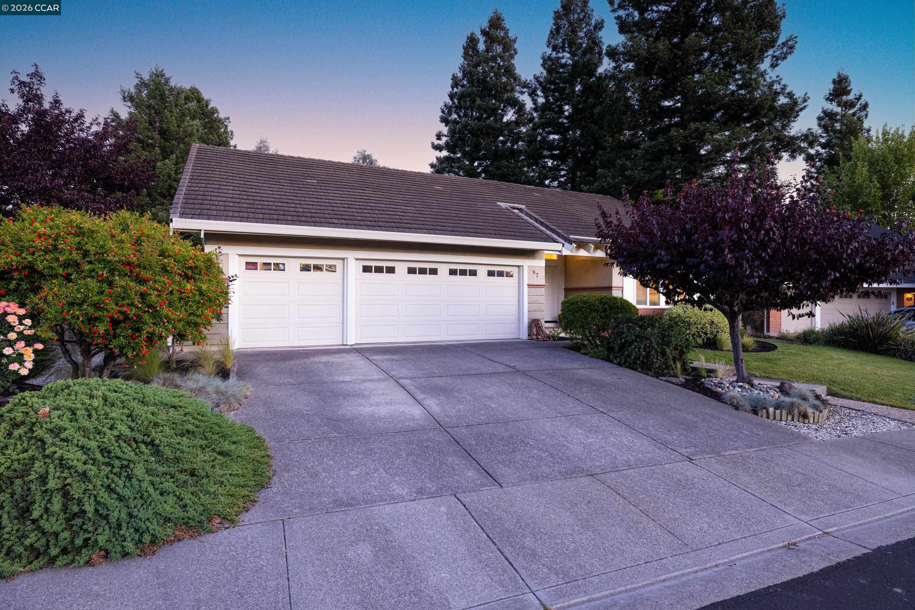 87 Lone Pine Court