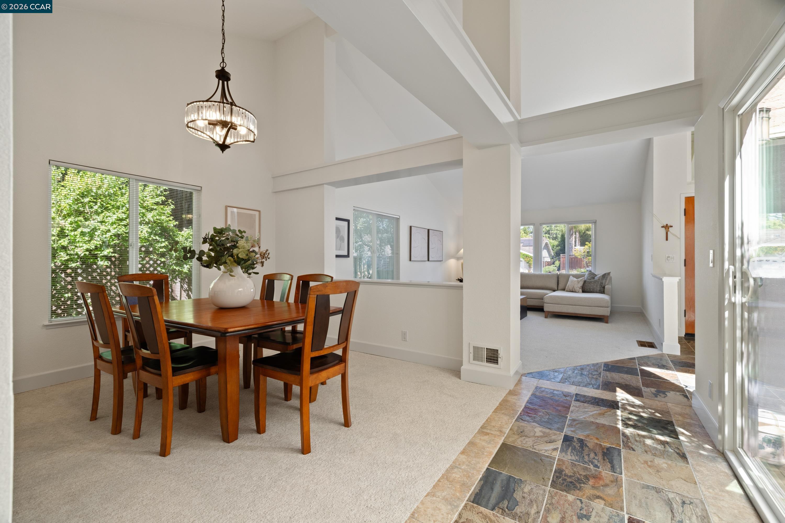 87 Lone Pine Court