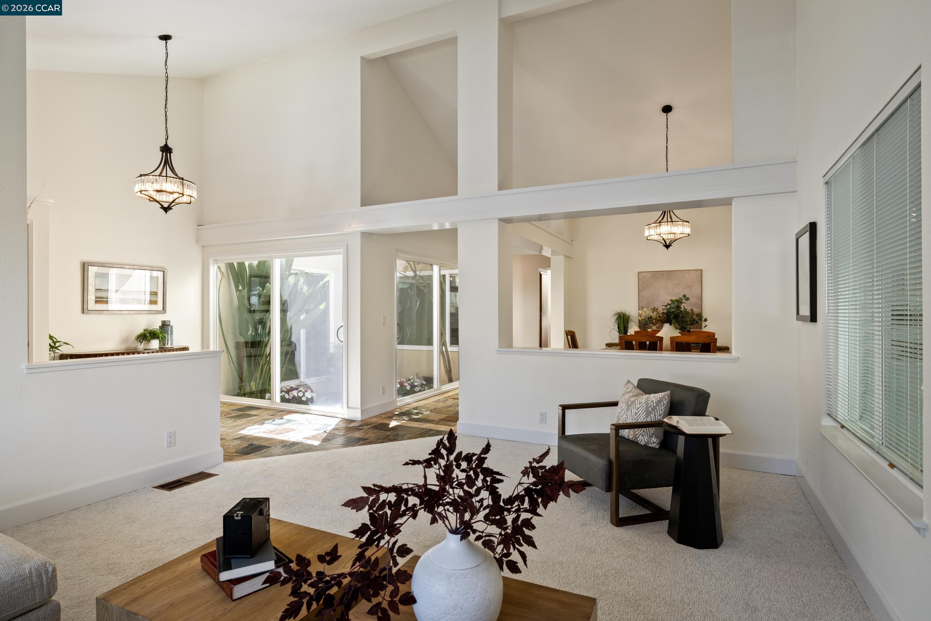 87 Lone Pine Court