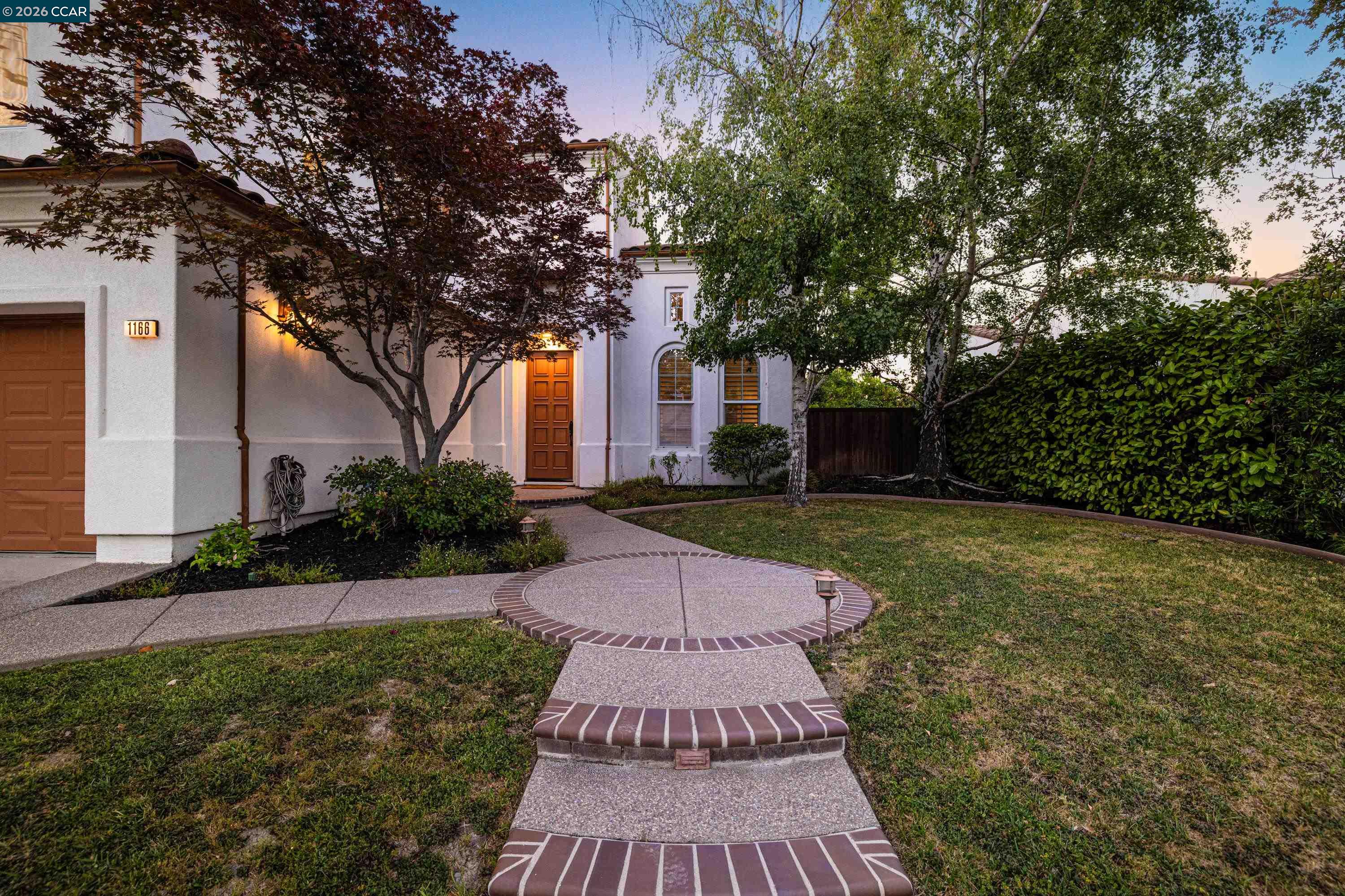 1166 S Chanterella Drive