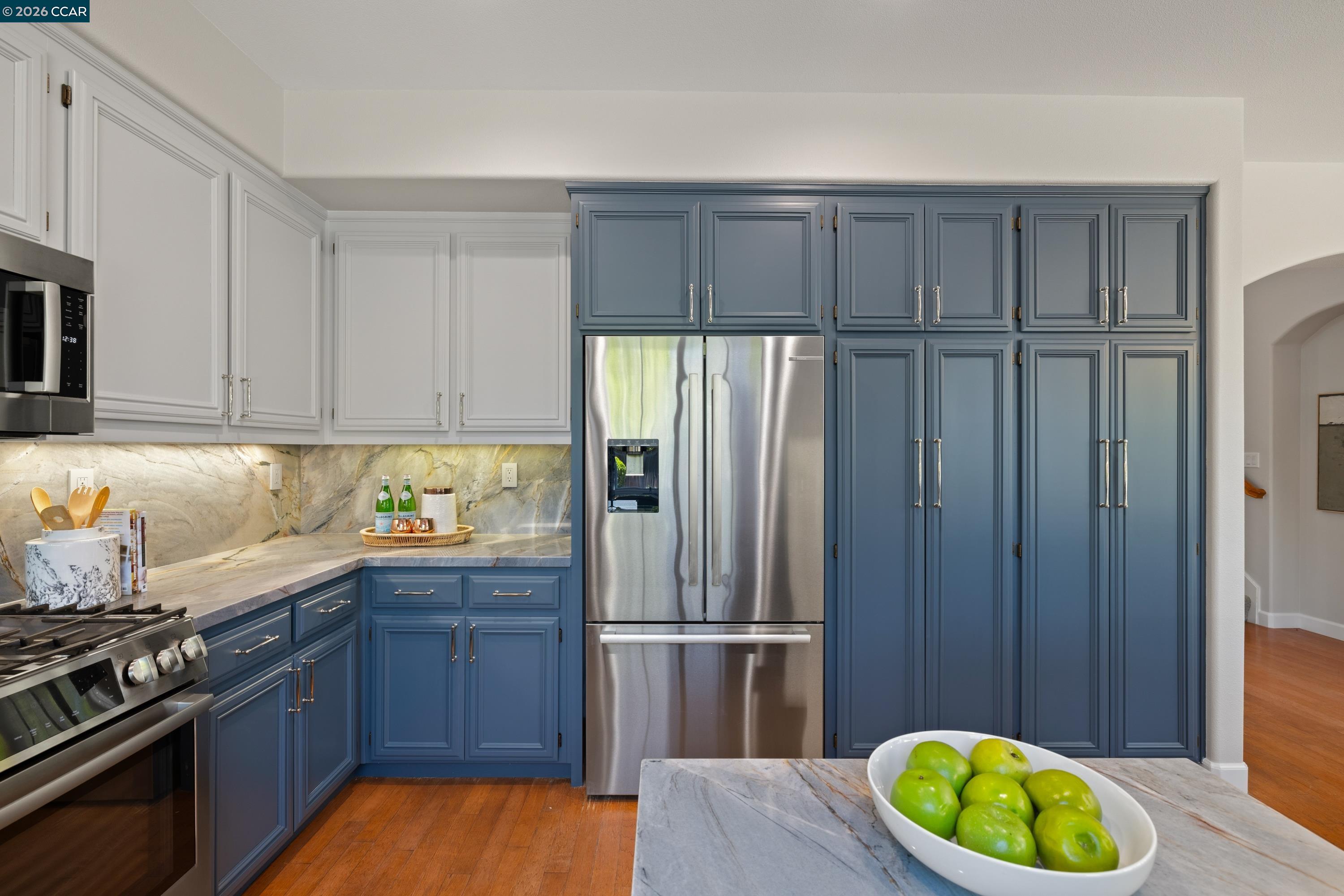 1166 S Chanterella Drive