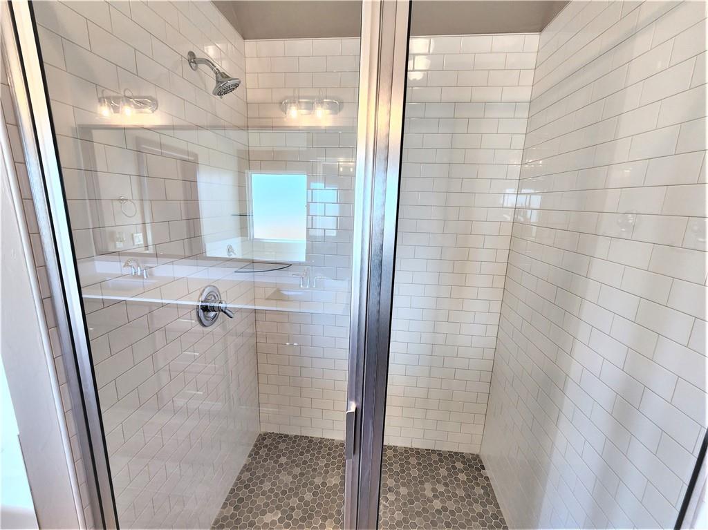 2033 E Rock Creek Road