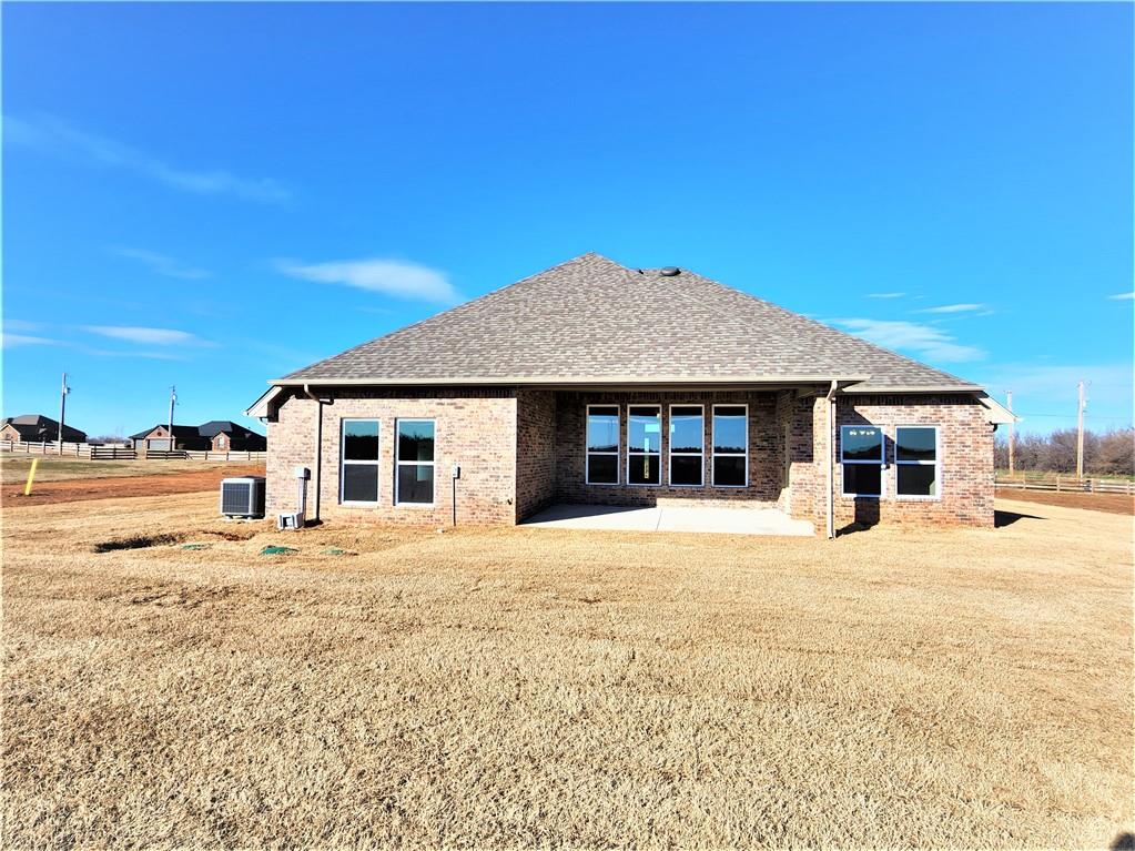 2033 E Rock Creek Road