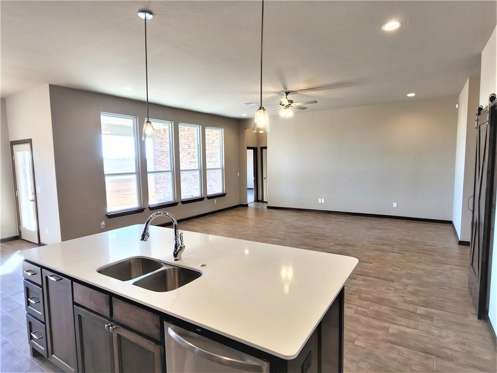 2033 E Rock Creek Road