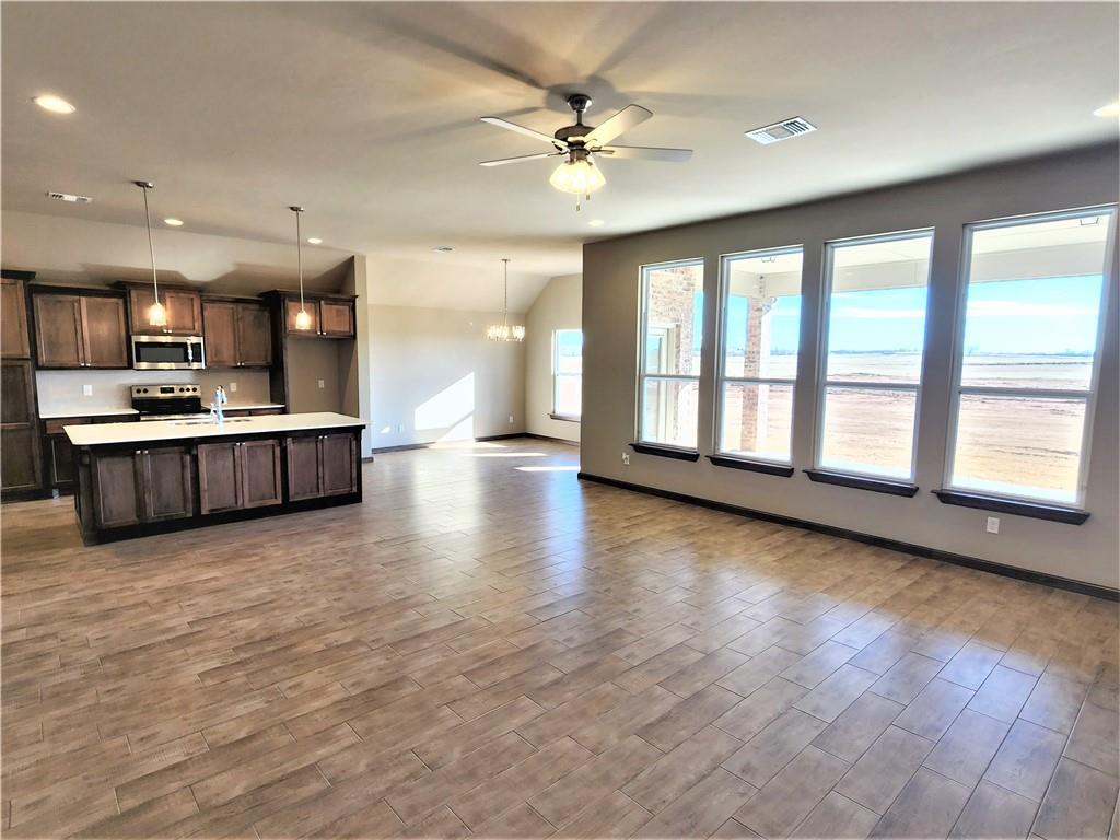 2033 E Rock Creek Road