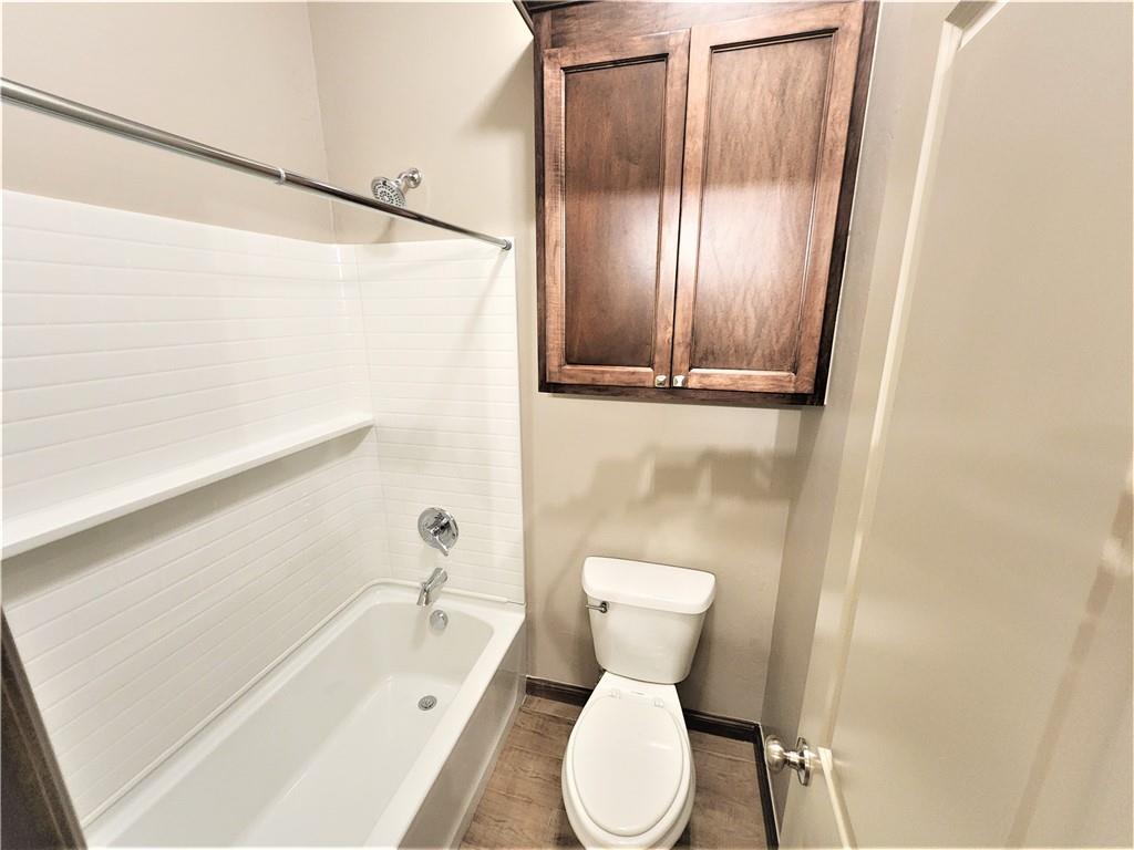 2033 E Rock Creek Road