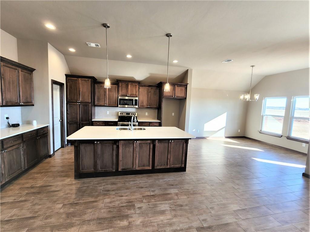 2033 E Rock Creek Road