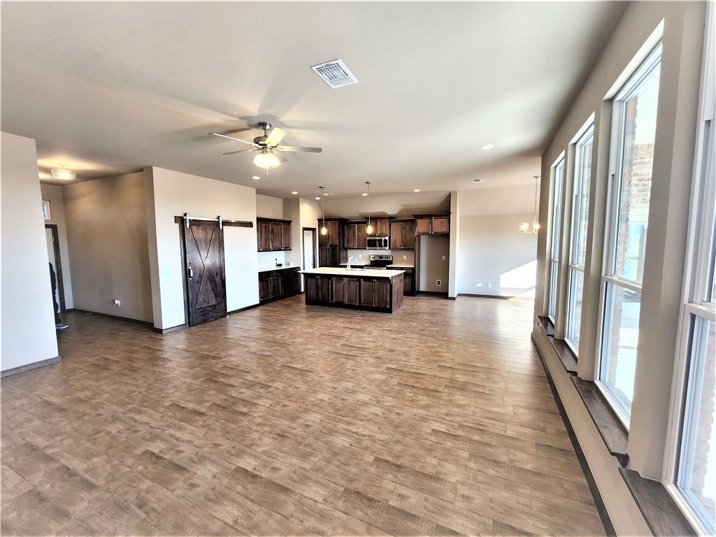 2033 E Rock Creek Road