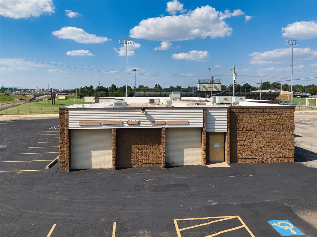 35 N Interstate Highway 35