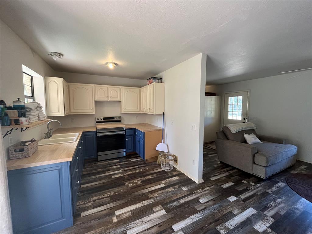 10301 Schwartz Drive