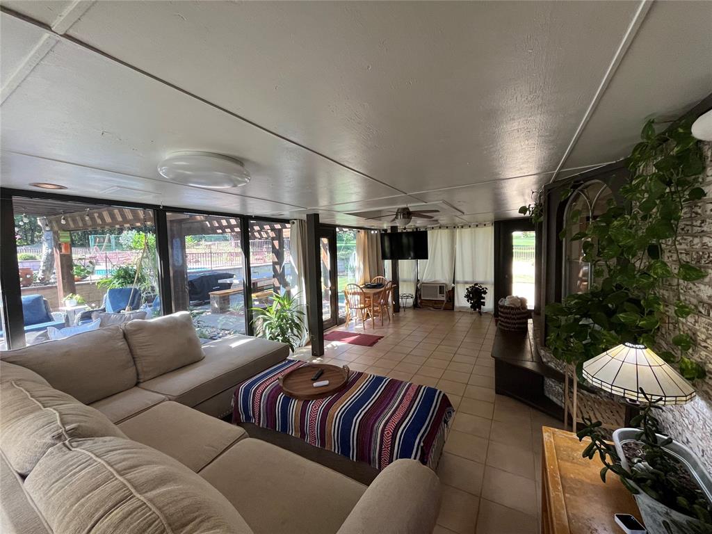 10301 Schwartz Drive