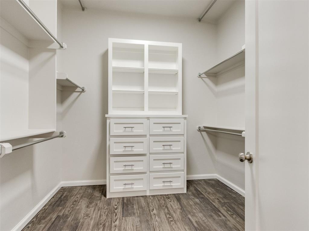 10917 Oaksplinter Lane