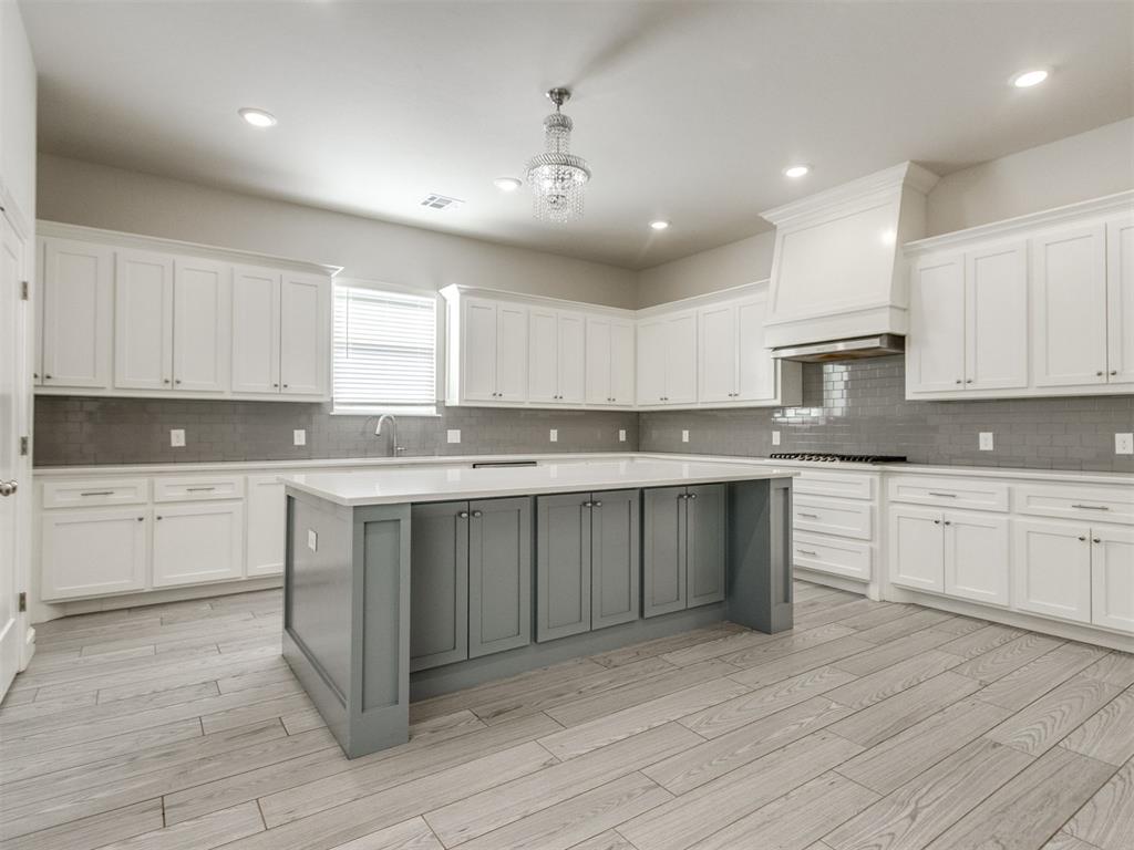 10917 Oaksplinter Lane