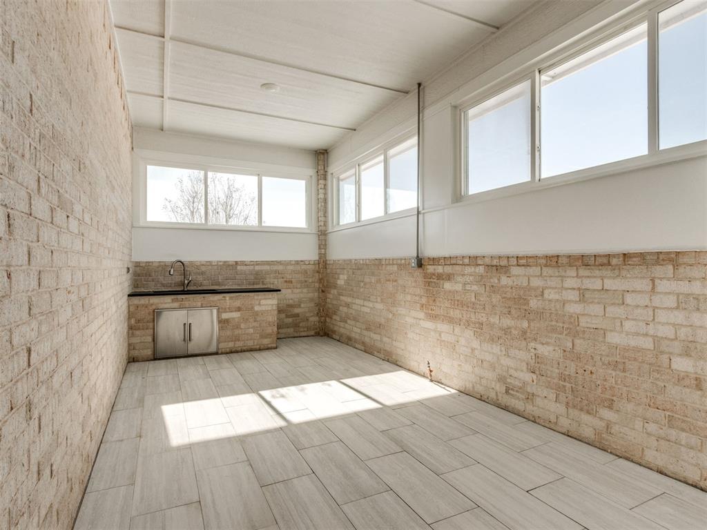 10917 Oaksplinter Lane