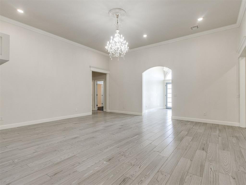 10917 Oaksplinter Lane