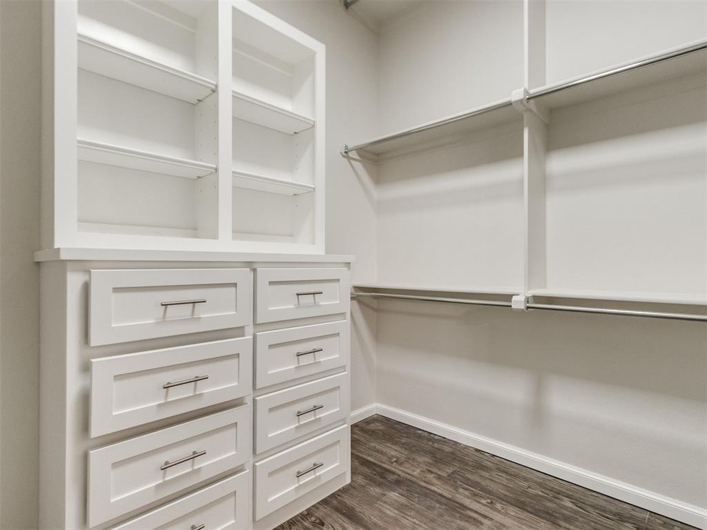 10917 Oaksplinter Lane