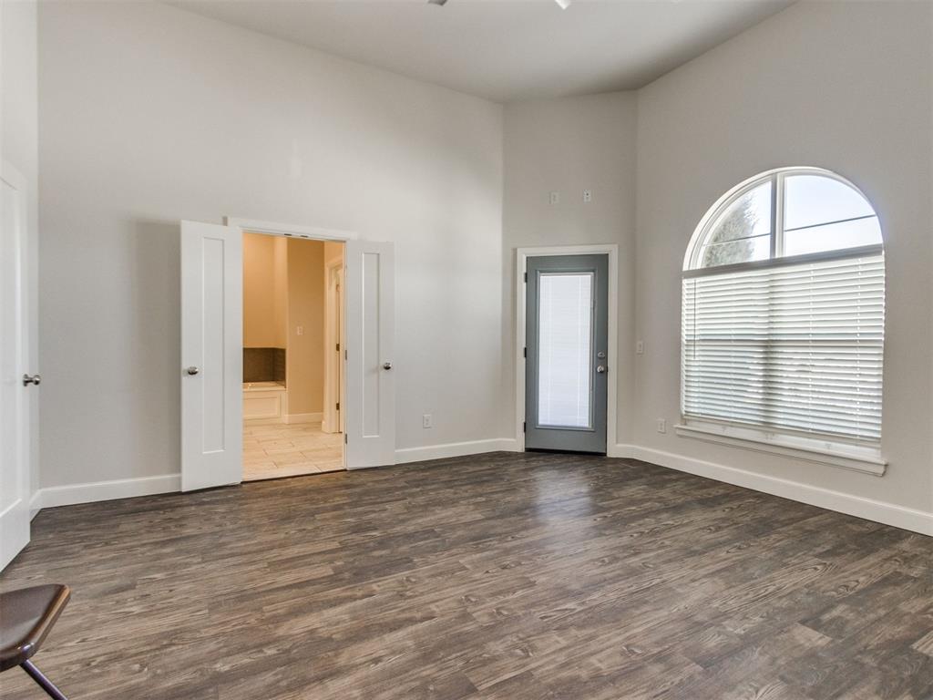 10917 Oaksplinter Lane