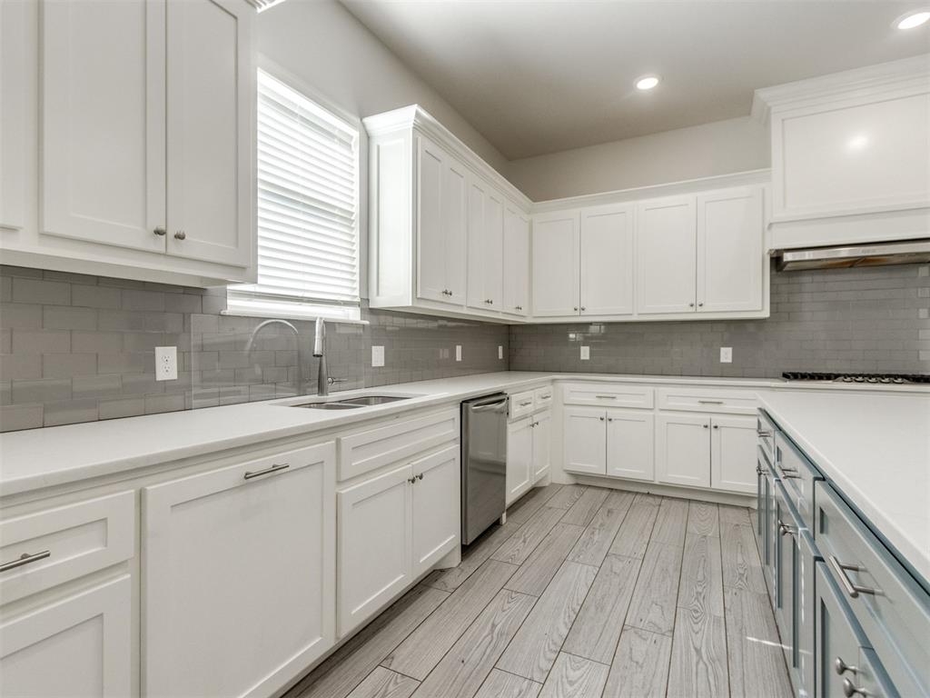 10917 Oaksplinter Lane