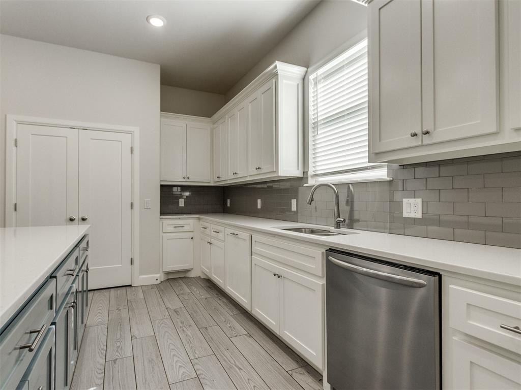 10917 Oaksplinter Lane