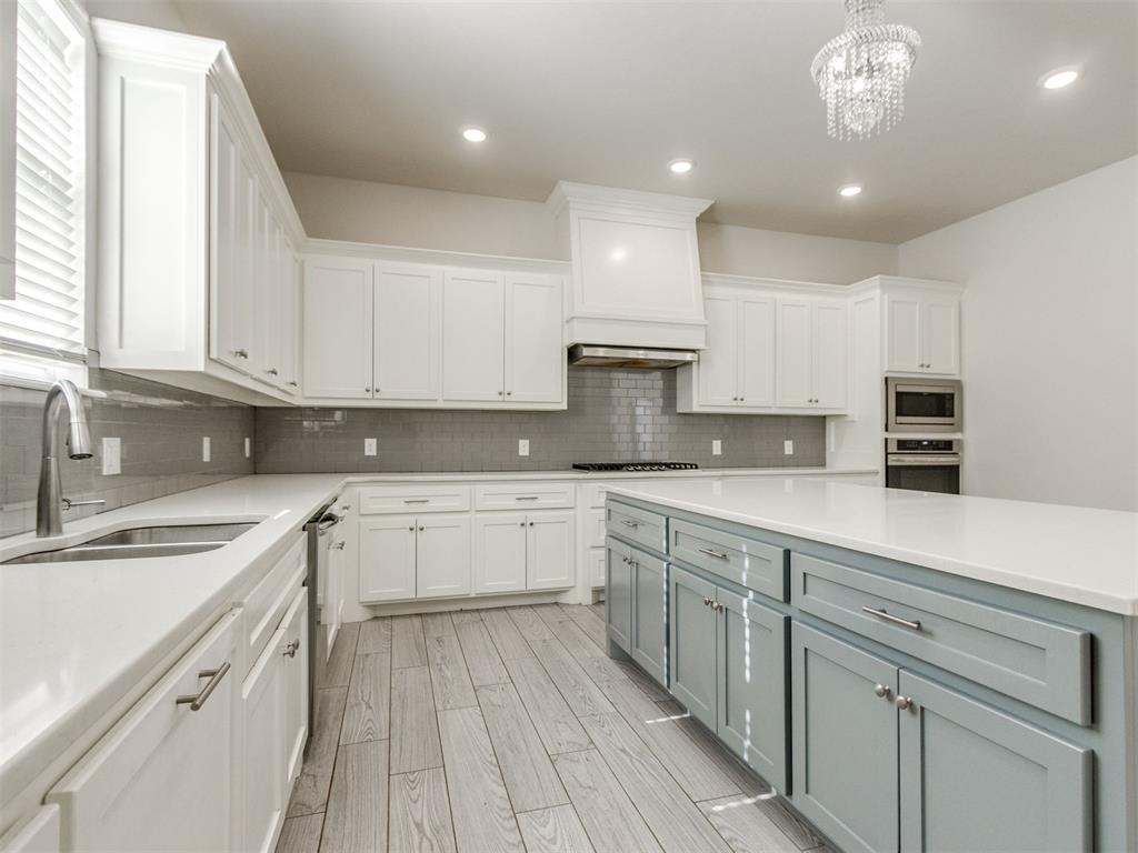 10917 Oaksplinter Lane