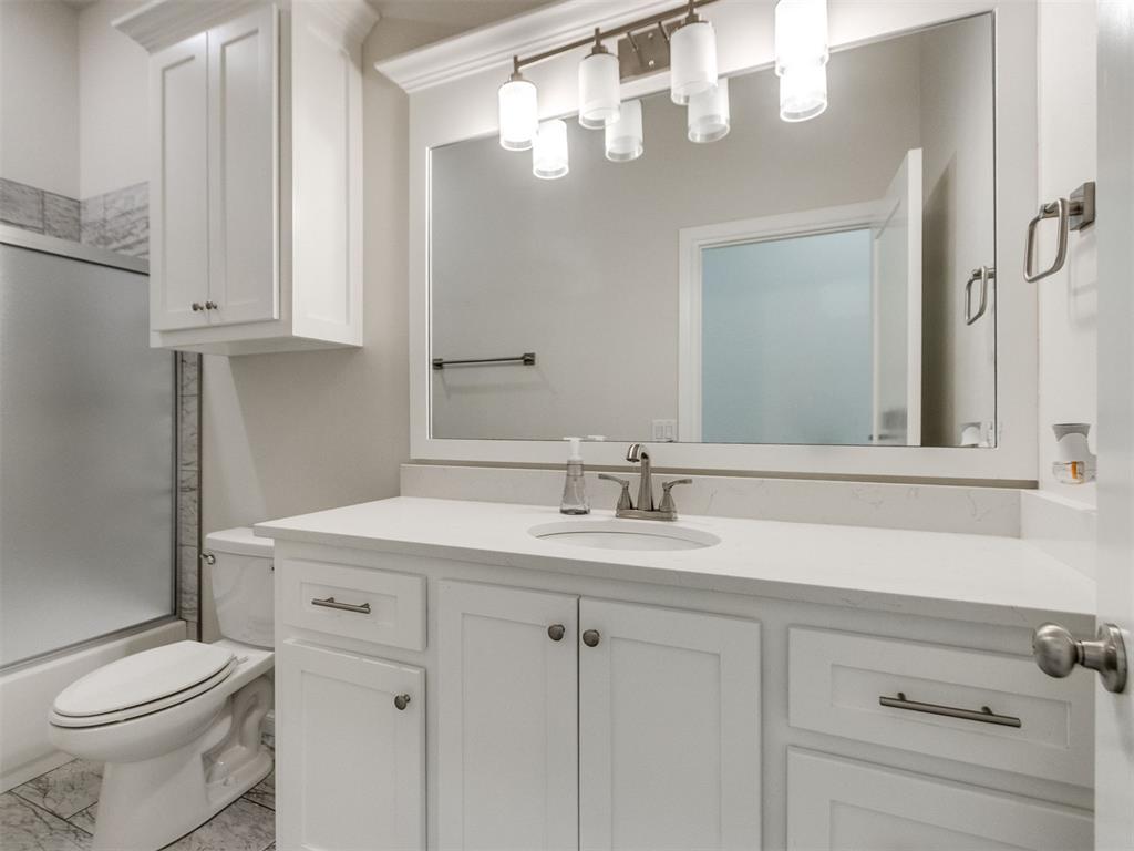 10917 Oaksplinter Lane