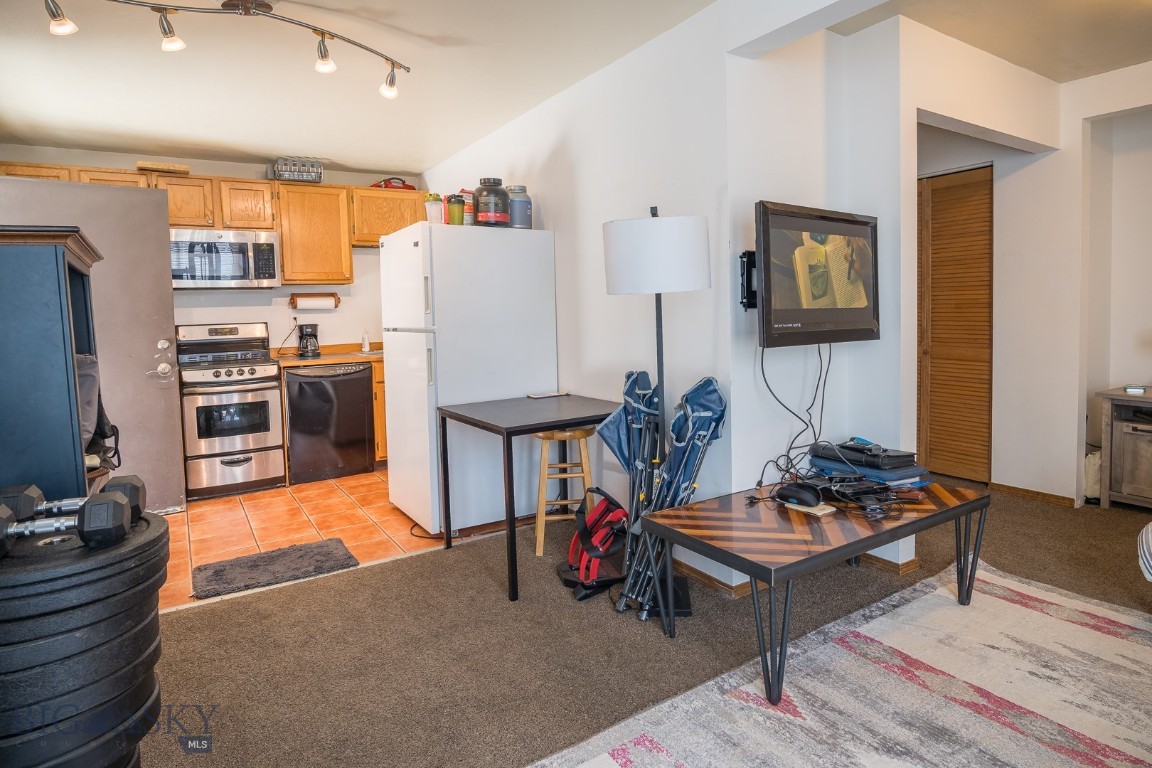 21 Sitting Bull Road 1272
