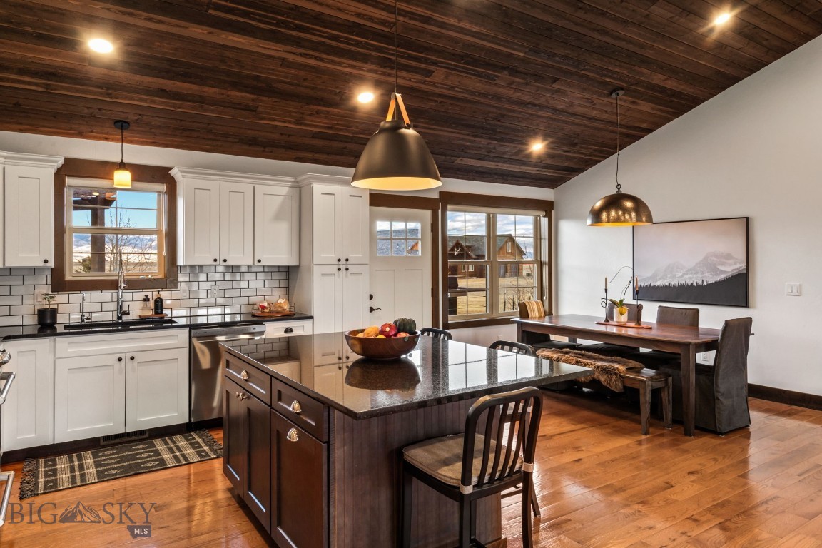 27 Obsidian Lane