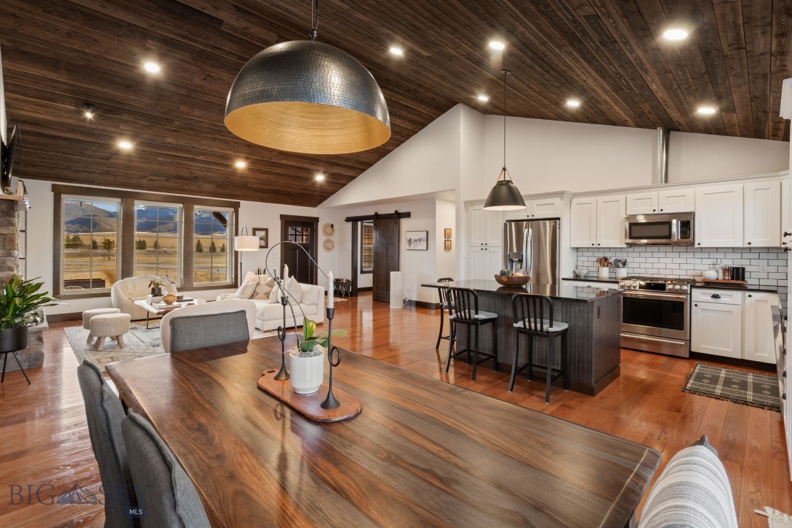 27 Obsidian Lane