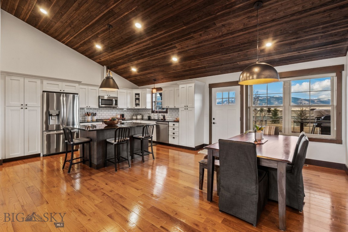 27 Obsidian Lane