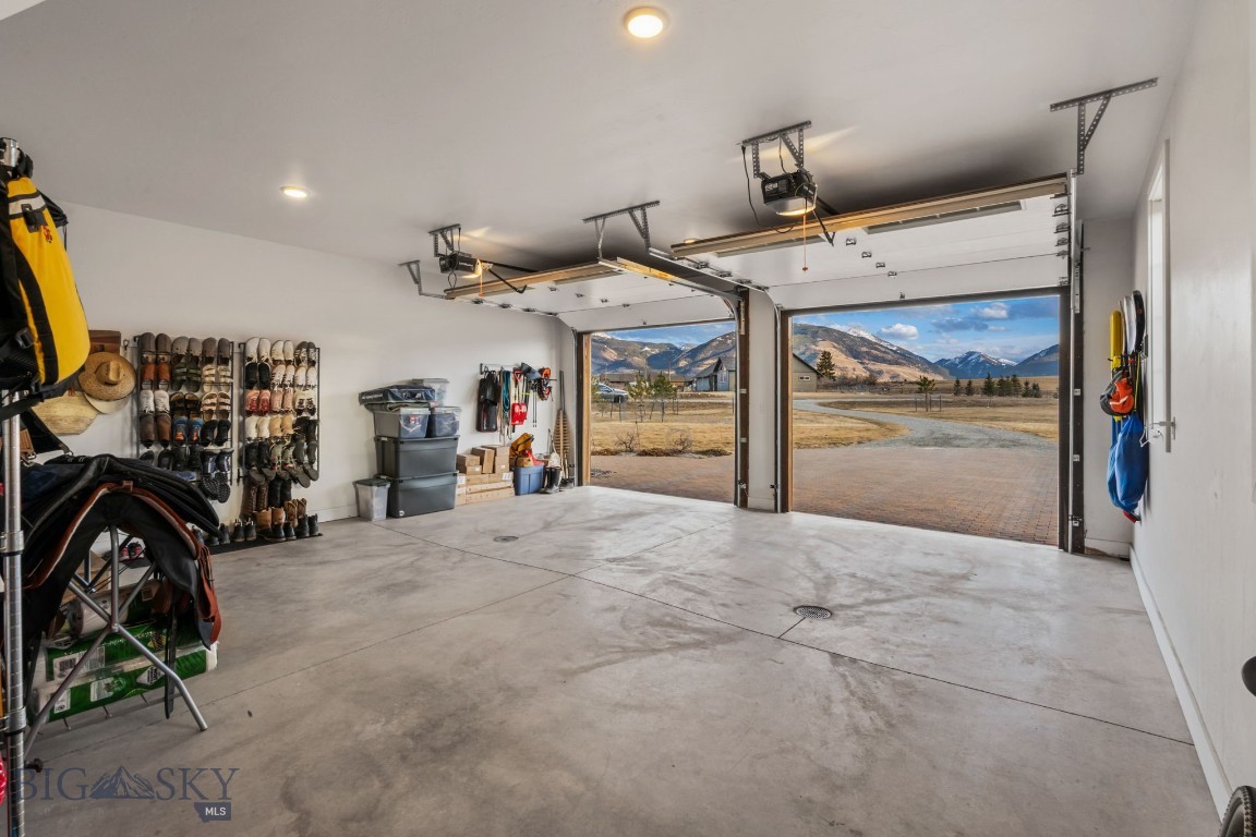 27 Obsidian Lane