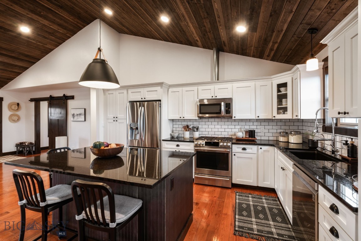 27 Obsidian Lane
